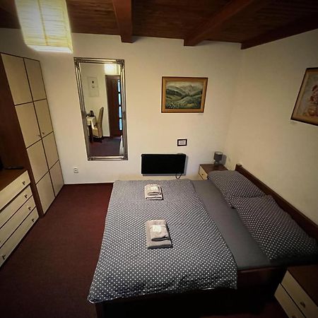 Penzión Pri Kaštieli Záturčie Martin Exterior foto