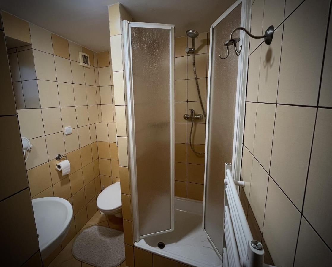 Penzión Pri Kaštieli Záturčie Martin Exterior foto