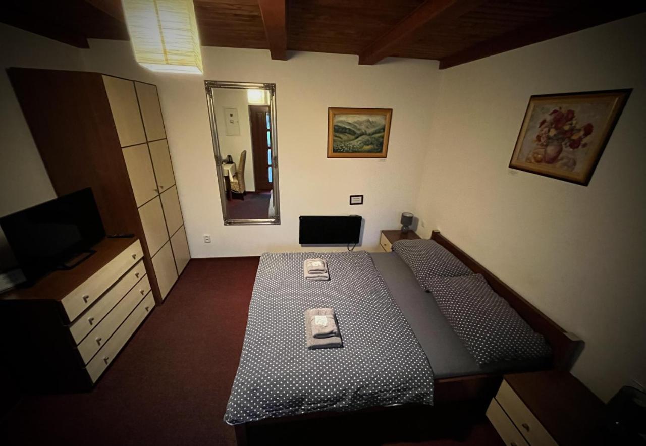 Penzión Pri Kaštieli Záturčie Martin Exterior foto